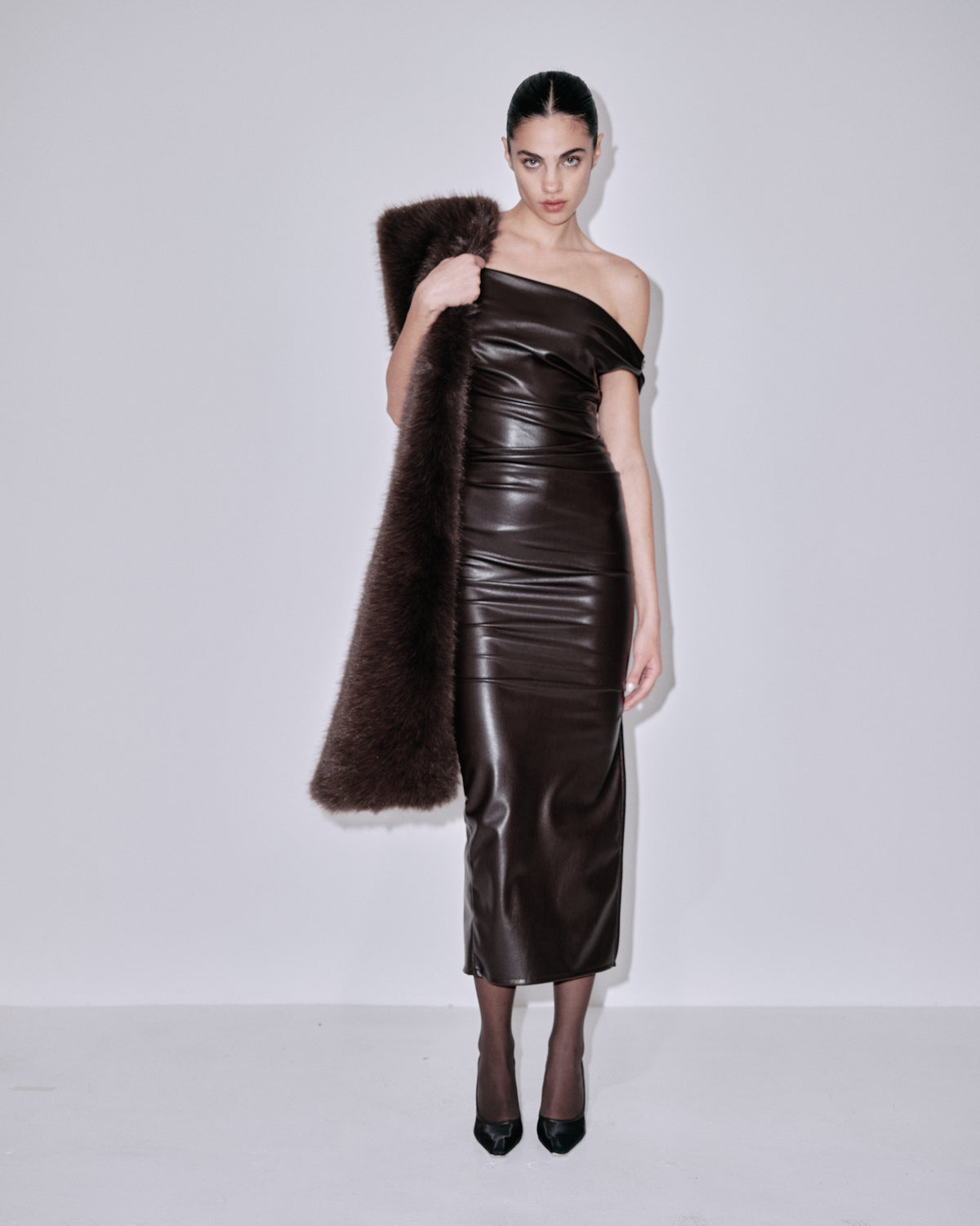 Chocolate off-shoulder bodycon midi dress with gathered waist and ruched panels