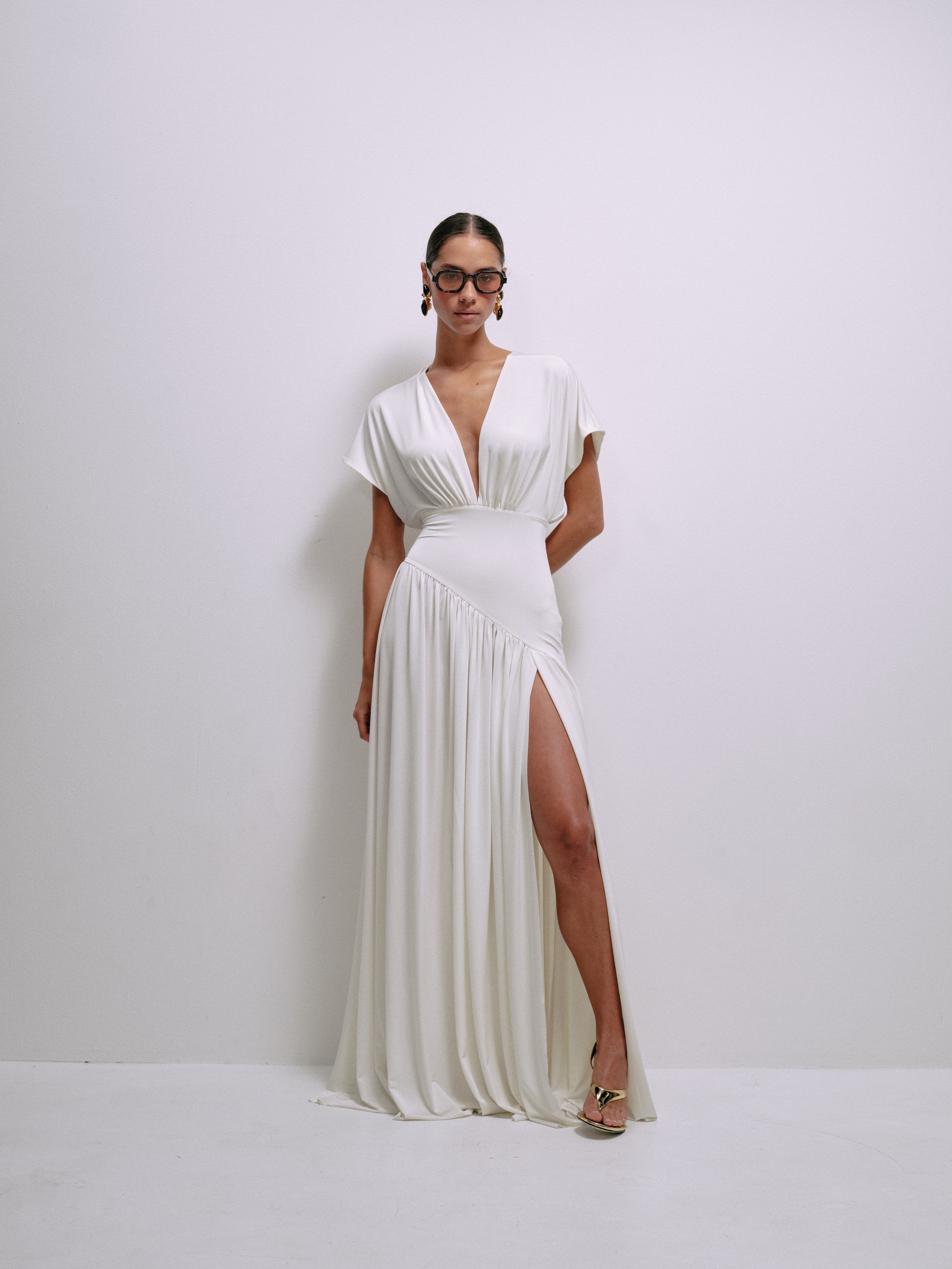 Sade Dress in White – view 2 | Delfi Collective