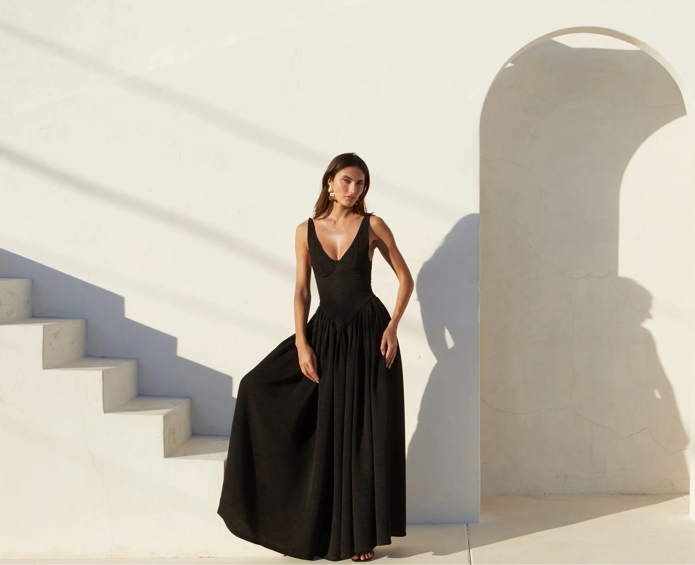 Isadora Dress Long in Black – view 2 | Delfi Collective