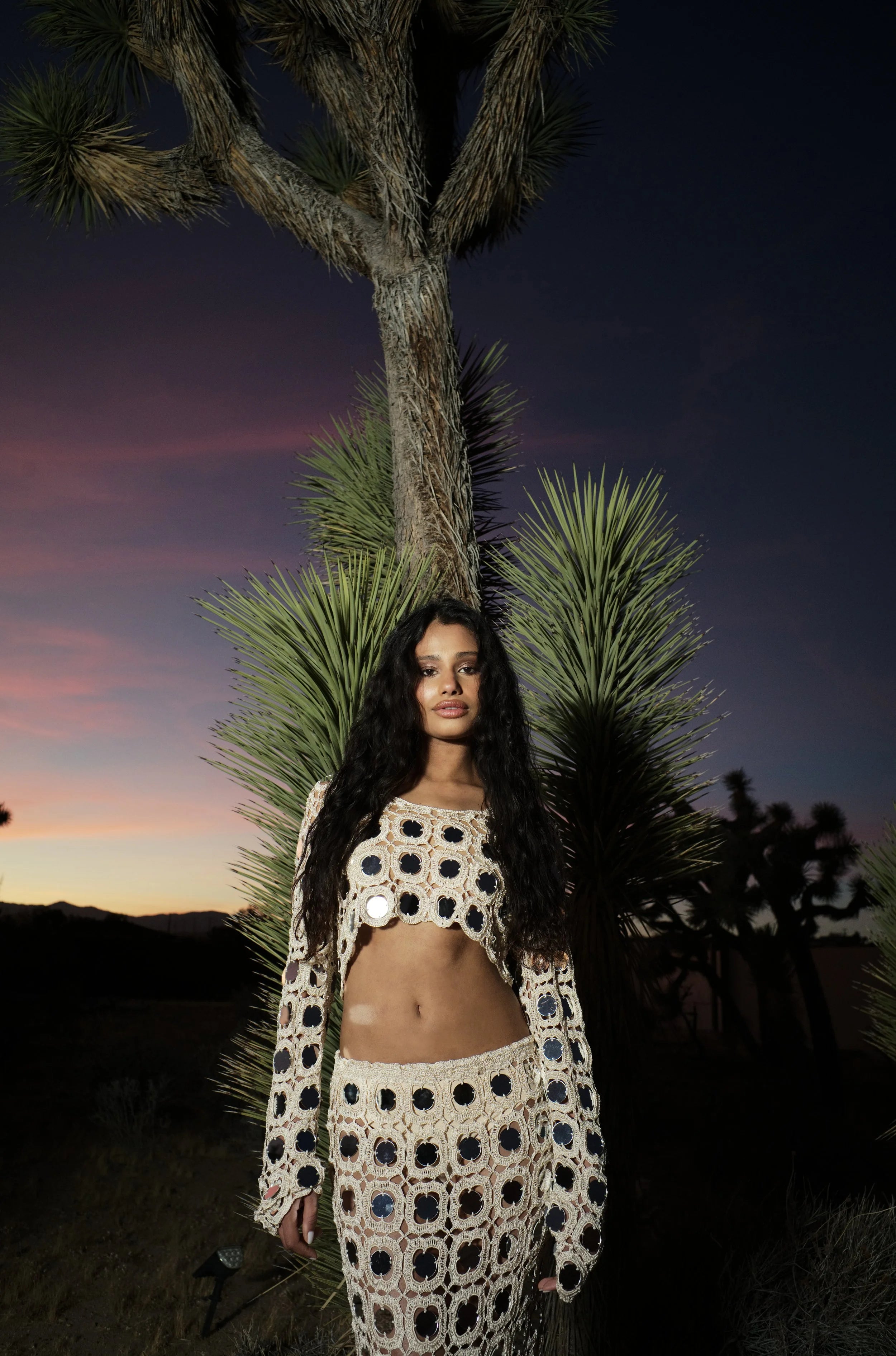 Dawn Set in Sand – view 3 | Delfi Collective