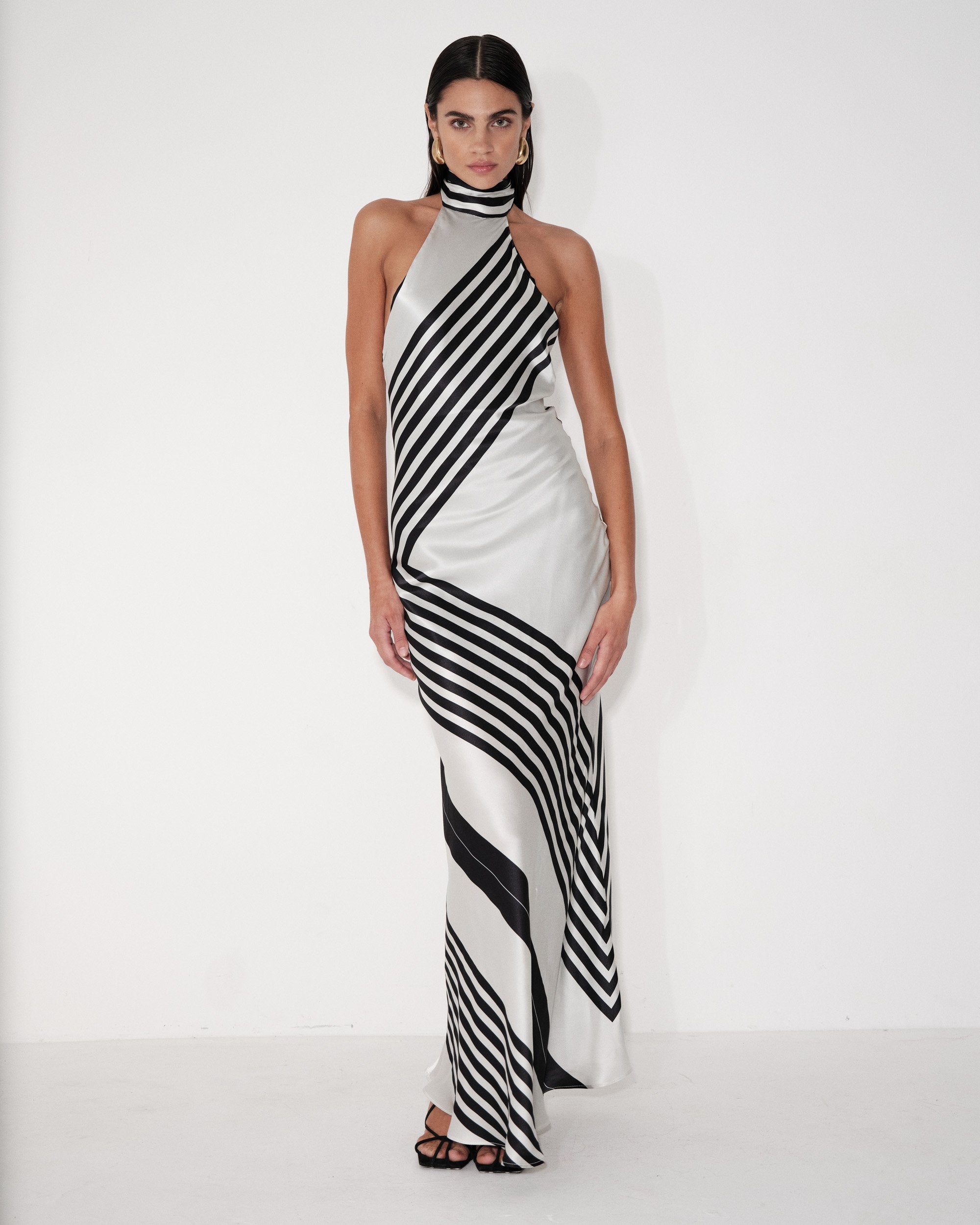 Sonya Dress – view 3 | Delfi Collective