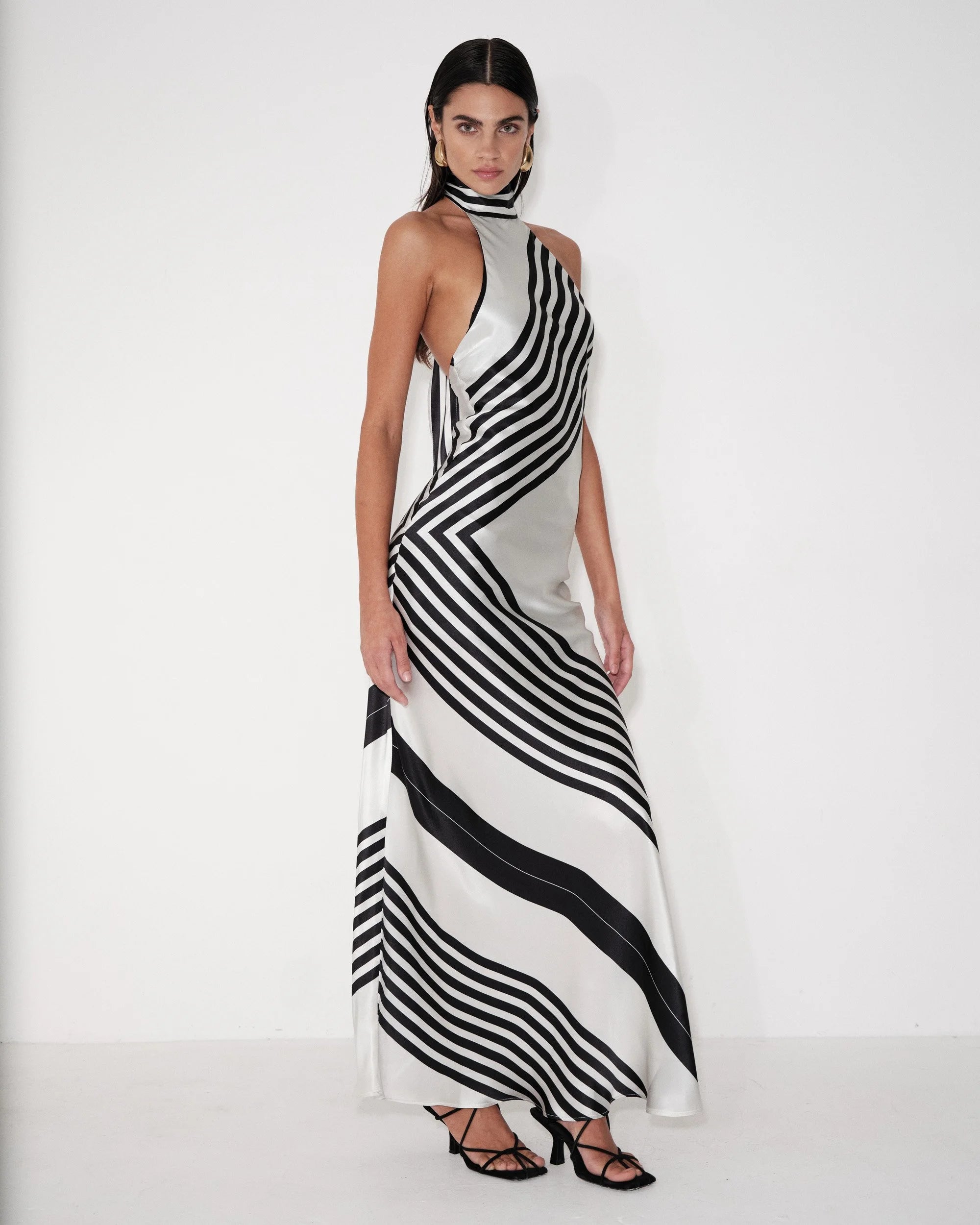Sonya Dress – view 4 | Delfi Collective